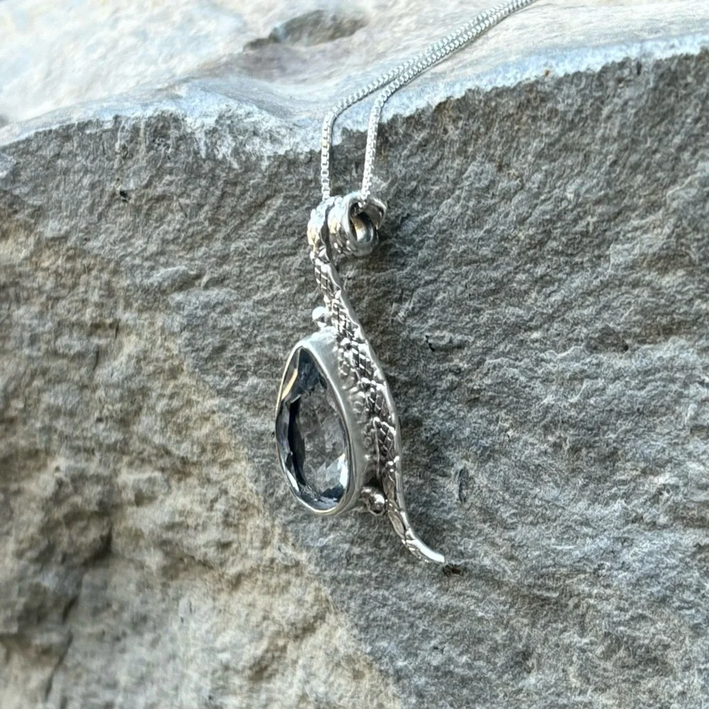 White Topaz Necklace - Picture 4 of 16